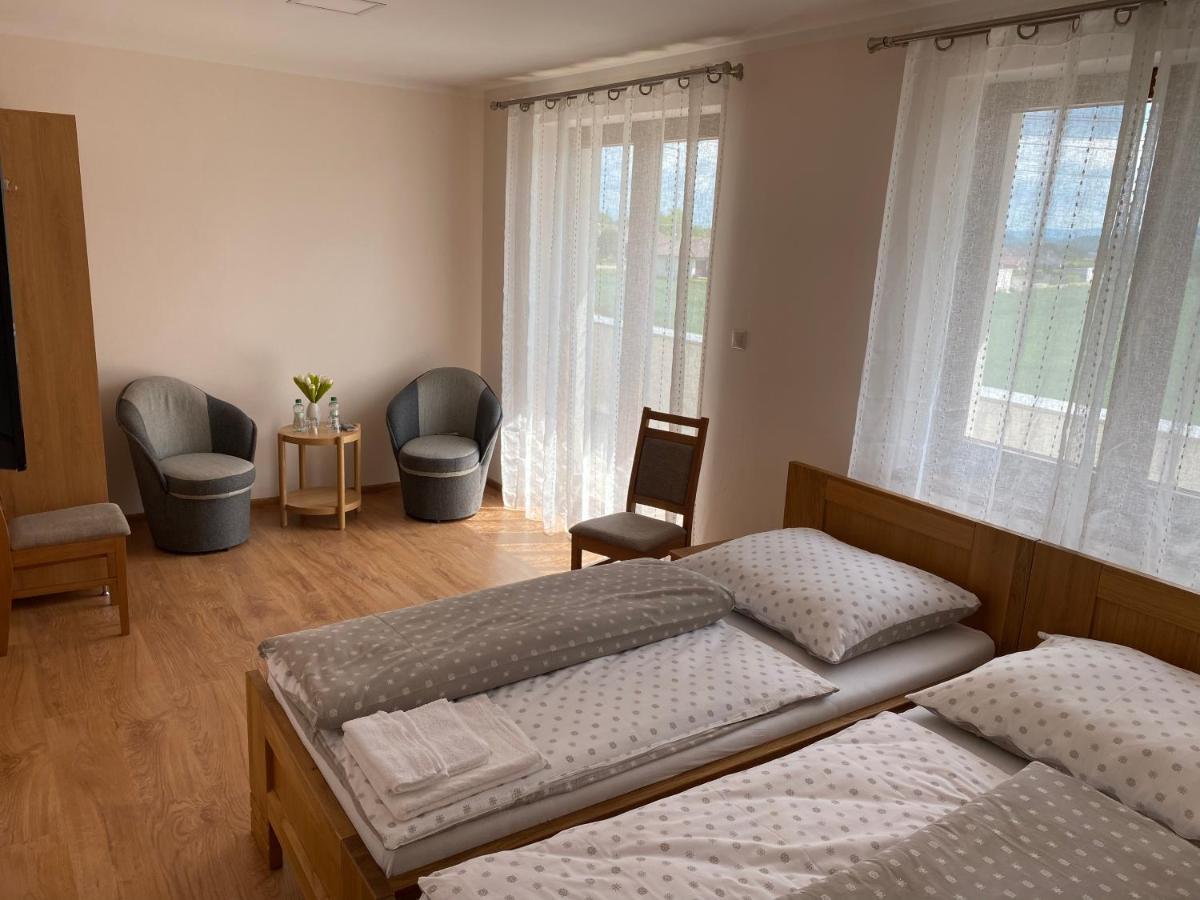 Penzion Pod Tureckom Hotell Trenčianske Bohuslavice Eksteriør bilde