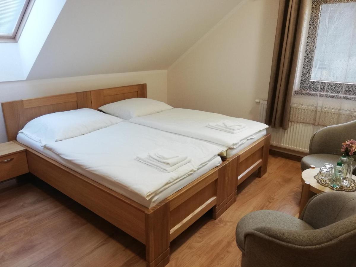 Penzion Pod Tureckom Hotell Trenčianske Bohuslavice Eksteriør bilde